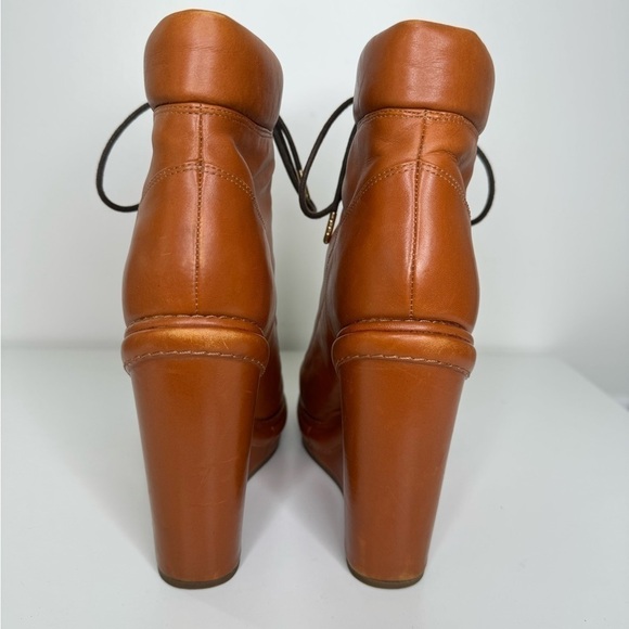 Marc by Marc Jacobs Red-Brown Leather Ankle Boots - Elevate Your Style - Picture 3 of 8